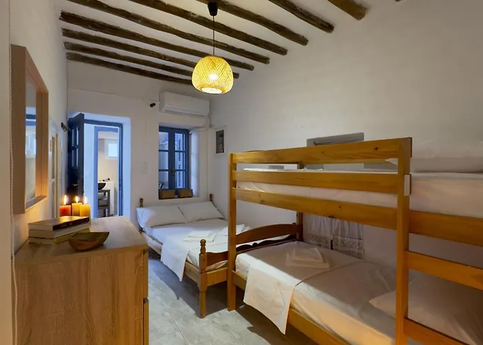 Yiayia's Place * Folégandros