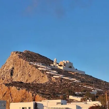 Yiayia's Place Folegandros Town